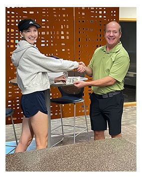 2024-Race-the-Boss_Winner_Lauren-D